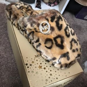 Michael Kors slippers